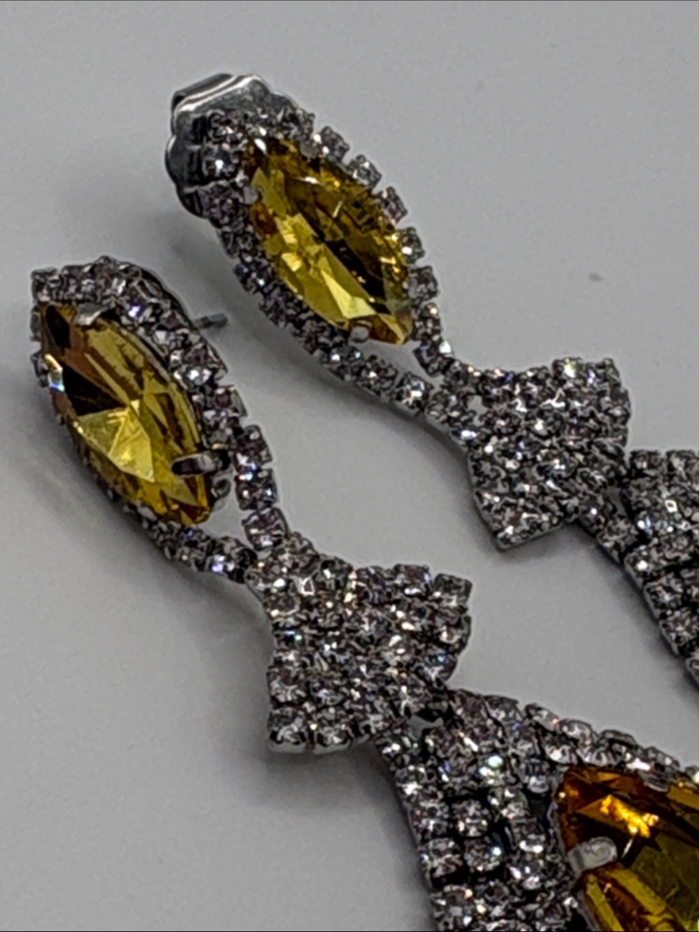 Yellow & White Austrian Crystal Earrings 3” long NWOTS - Picture 6 of 8